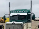 Peterbilt 3-Series Old Style Reverse Bow Tie Visors