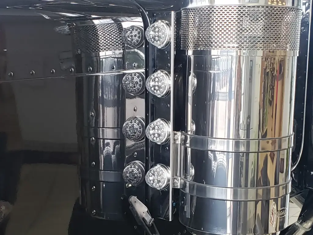 Peterbilt 15" Front Air Cleaner Light Brackets