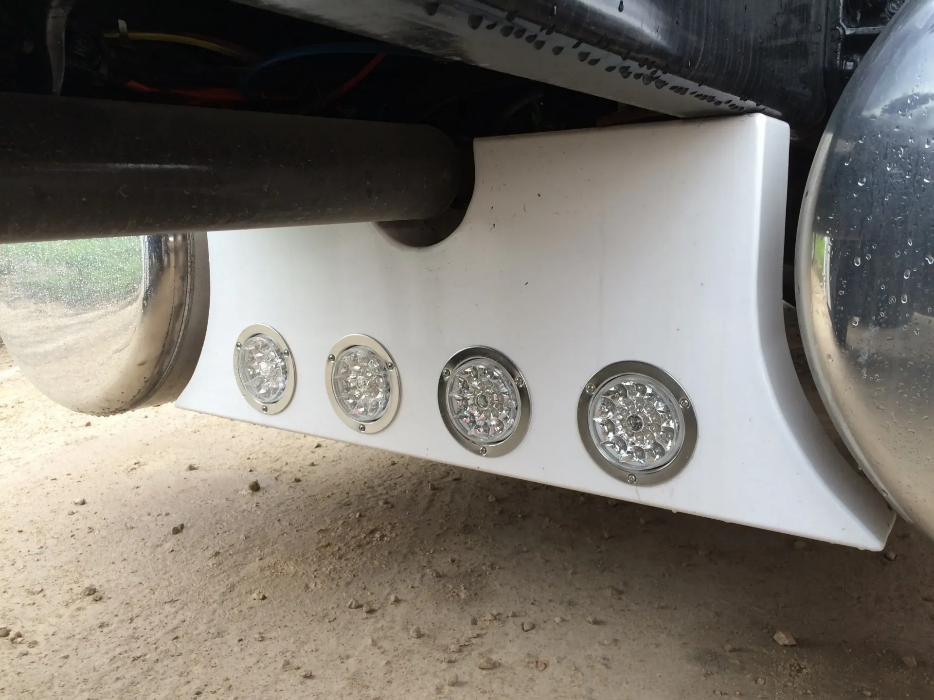 [SLI002890] Peterbilt 26" Fuel Tank I-Panels - Paintable Aluminum (4 - 4" Light Holes Both Sides)